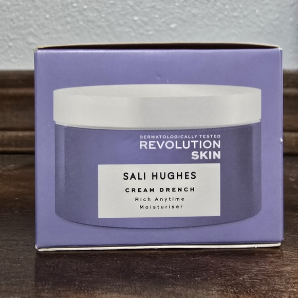 Revolution Skin Sali Hughes Cream Drench-Rich Anytime Moisturiser 1.69 fl oz NIB - Picture 1 of 5